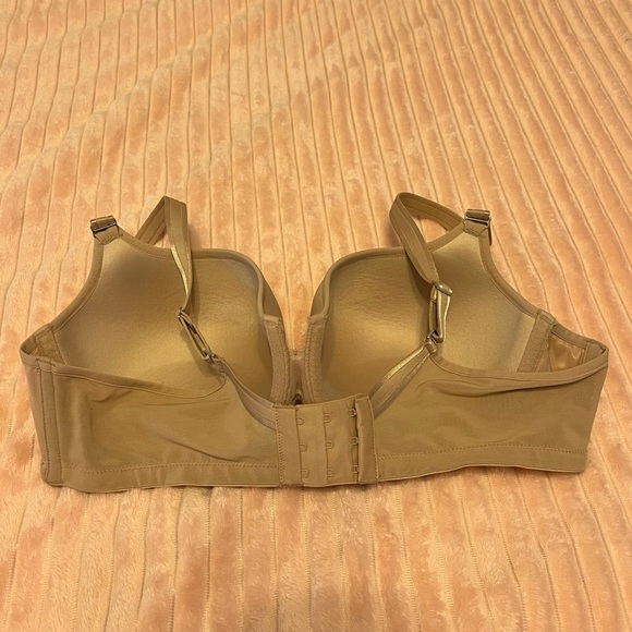 Tulip Smooth T-Shirt Bra - 38D - Picture 8 of 10